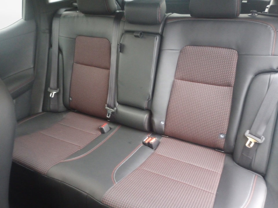 2025 Nissan Kicks SR FWD