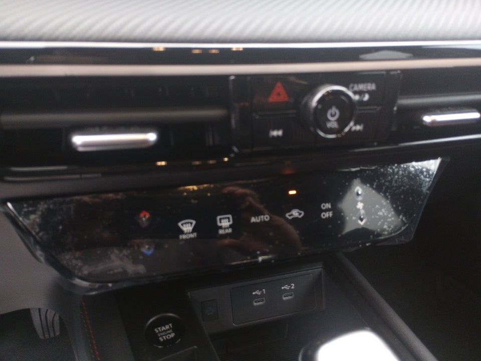 2025 Nissan Kicks SR FWD