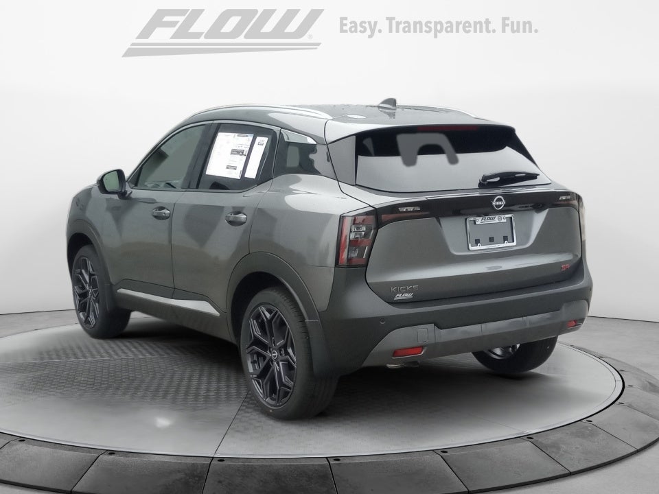 2025 Nissan Kicks SR FWD