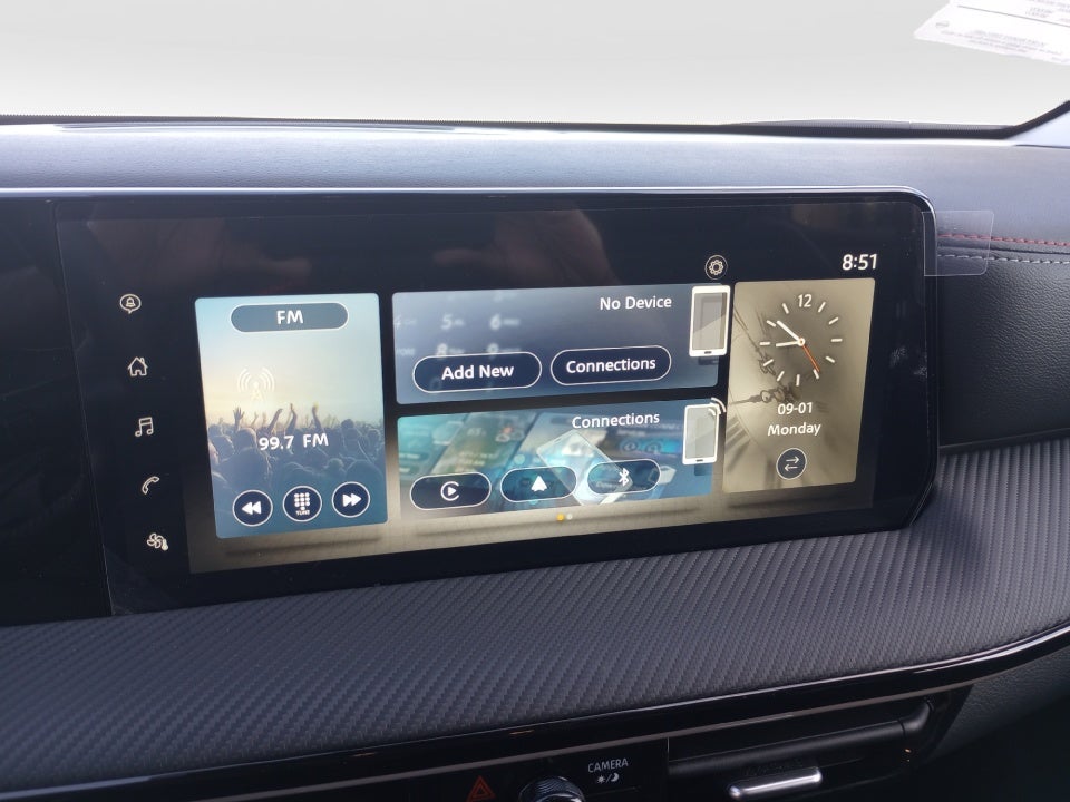 2025 Nissan Kicks SR FWD