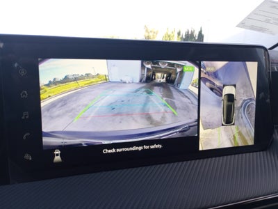 2025 Nissan Kicks SR FWD