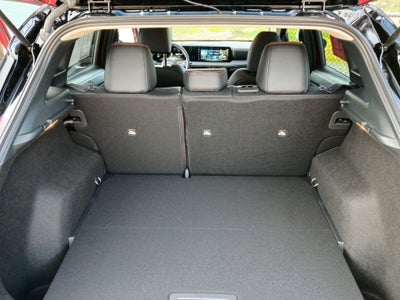 2025 Nissan Kicks SR FWD