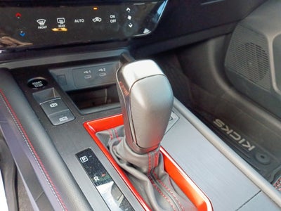 2025 Nissan Kicks SR FWD