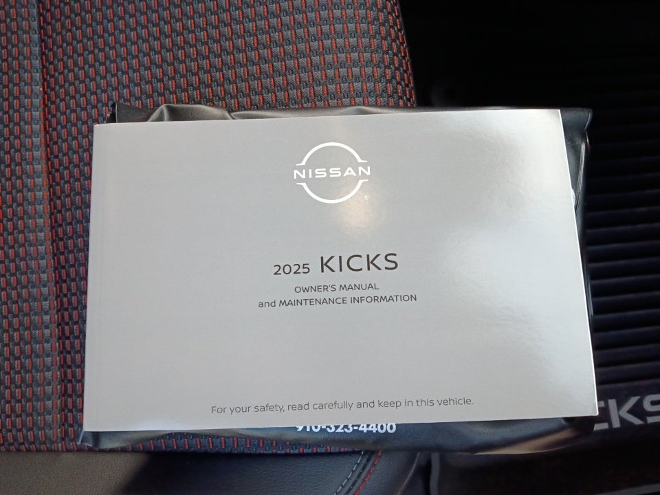 2025 Nissan Kicks SR FWD
