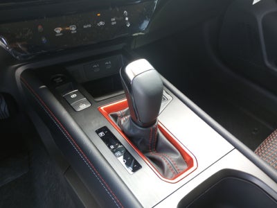 2025 Nissan Kicks SR FWD