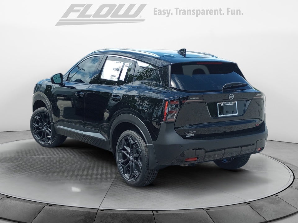 2025 Nissan Kicks SR FWD