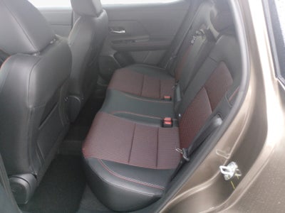 2025 Nissan Kicks SR FWD