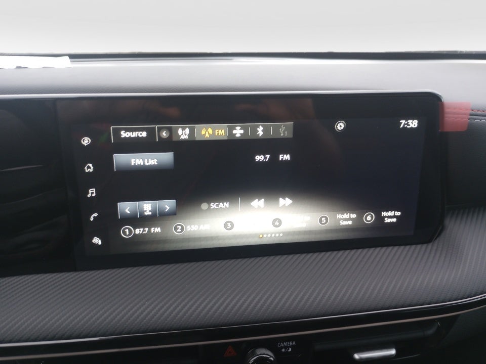 2025 Nissan Kicks SR FWD