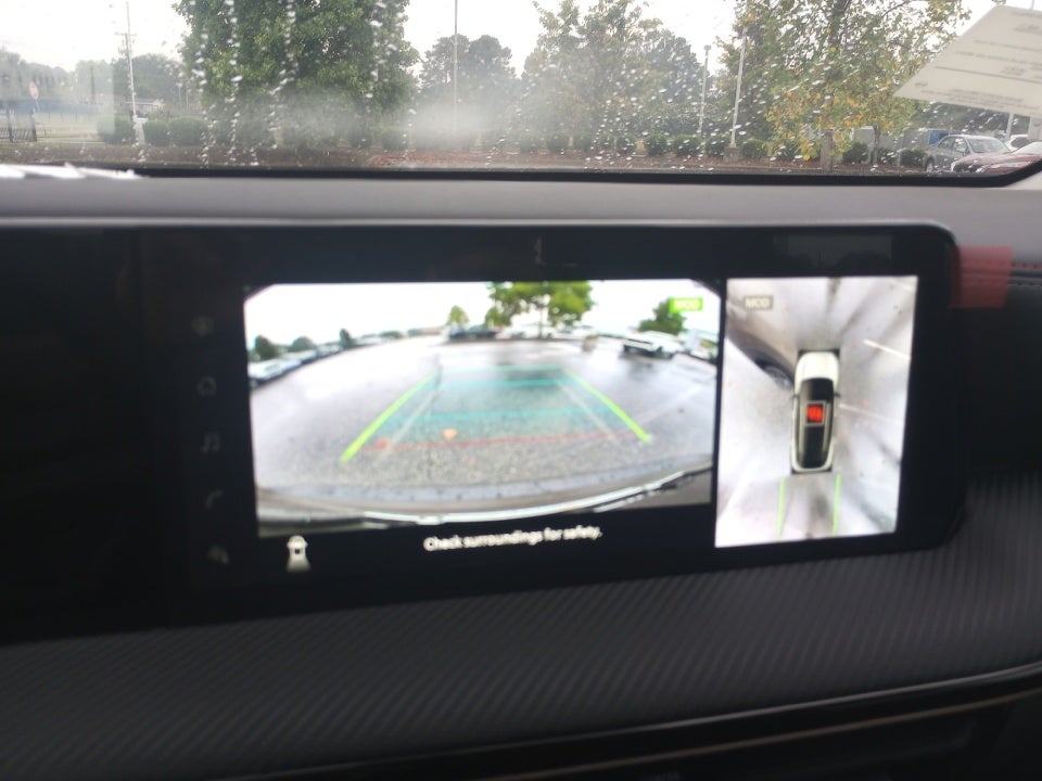 2025 Nissan Kicks SR FWD