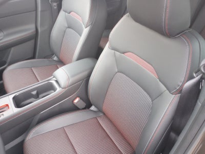 2025 Nissan Kicks SR FWD