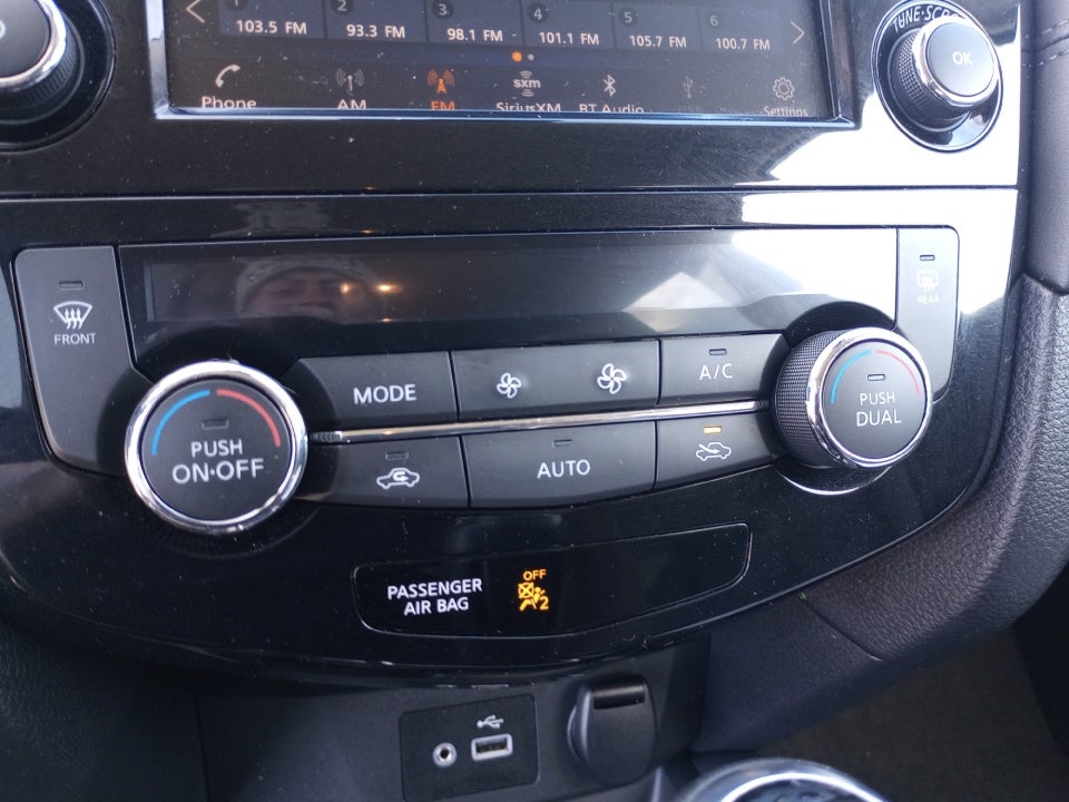 2020 Nissan Rogue SL