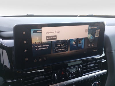 2026 Nissan Pathfinder SV