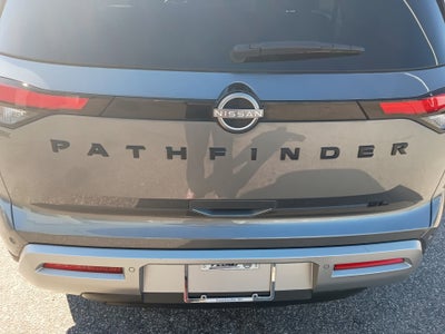 2023 Nissan Pathfinder SL FWD