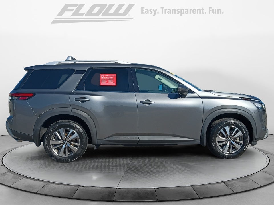 2023 Nissan Pathfinder SL FWD