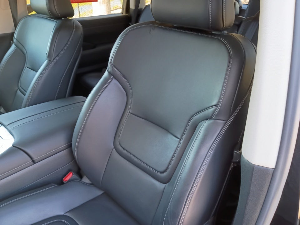2025 Nissan Armada SV 2WD