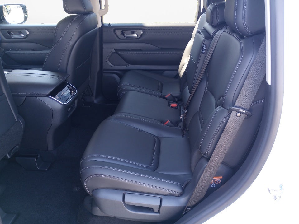 2025 Nissan Armada SV 4WD