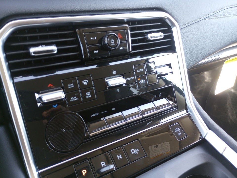 2025 Nissan Armada SV 4WD