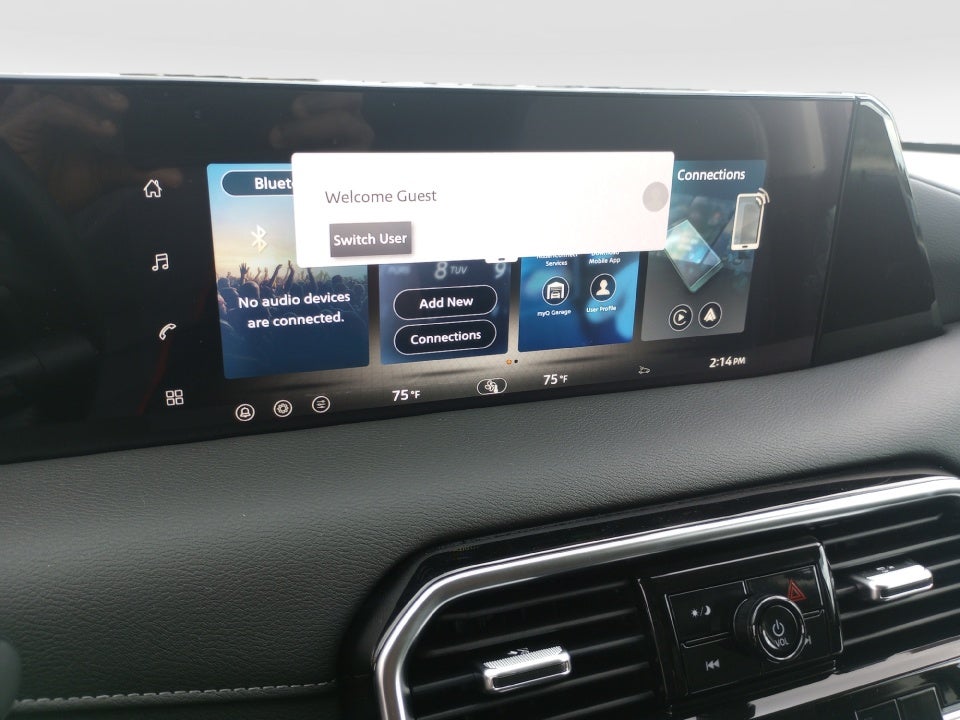 2026 Nissan Armada SV