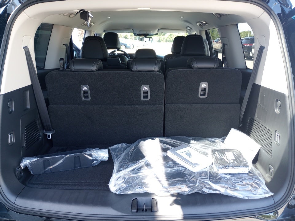 2026 Nissan Armada SV