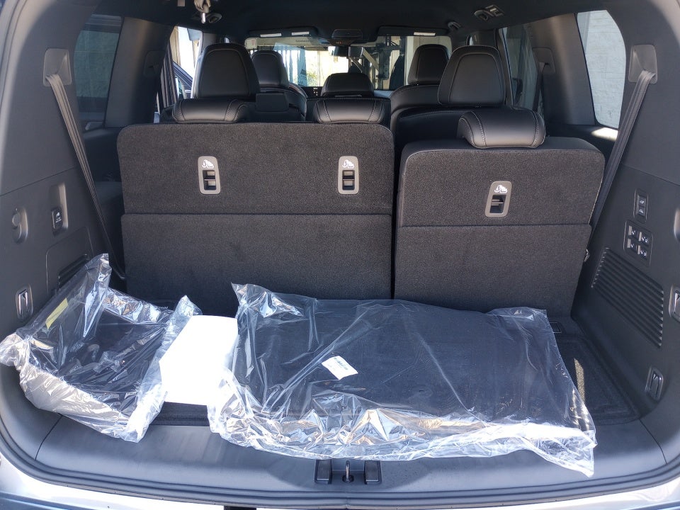 2025 Nissan Armada PRO-4X 4WD