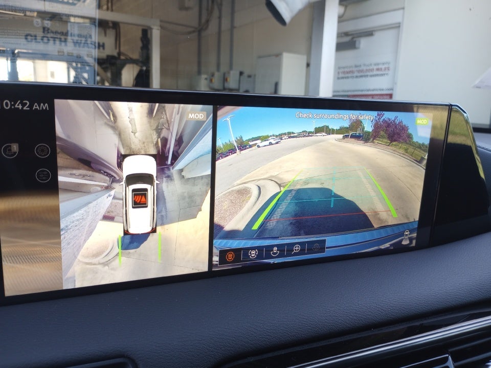 2025 Nissan Armada PRO-4X 4WD