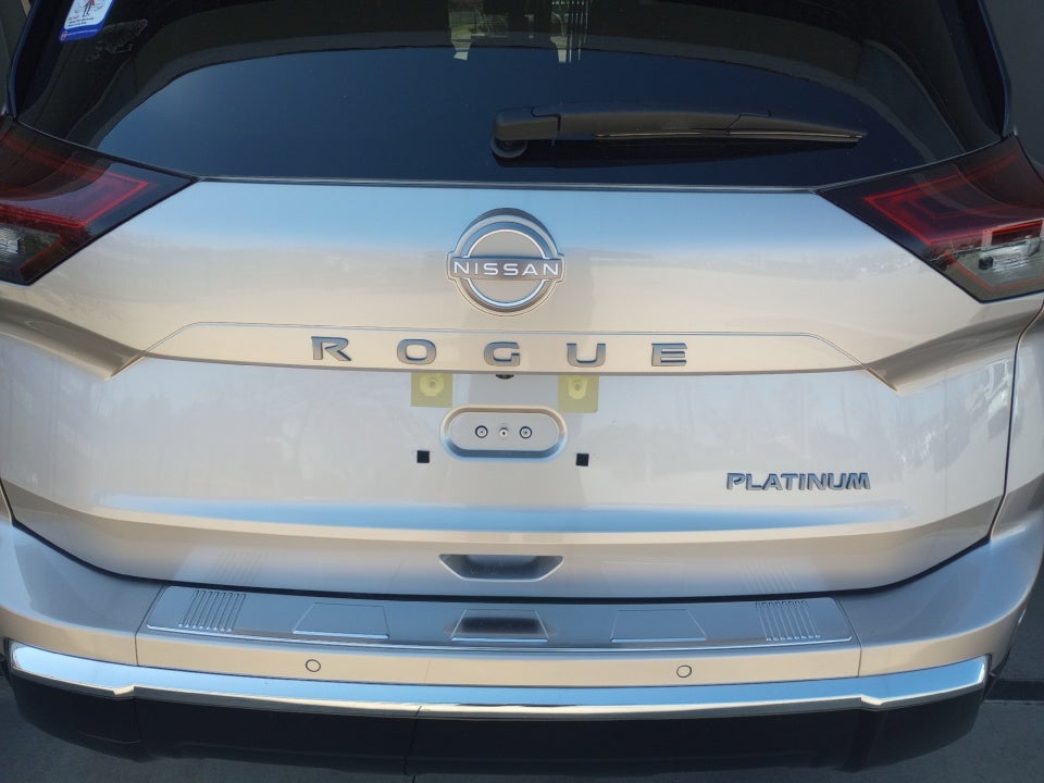 2024 Nissan Rogue Platinum FWD