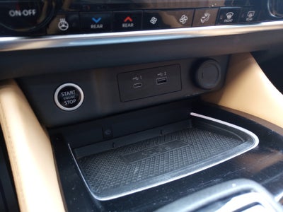 2023 Nissan Rogue Platinum FWD