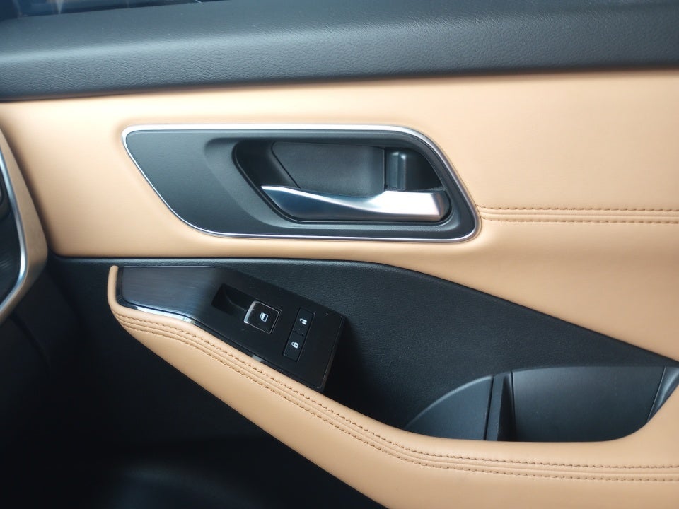 2023 Nissan Rogue Platinum FWD