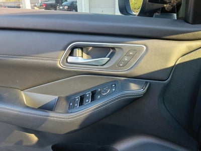 2024 Nissan Rogue Platinum