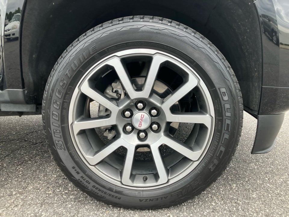 2022 GMC Canyon 4WD Crew Cab Short Box Denali