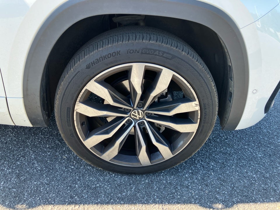 2022 Volkswagen Atlas 3.6L V6 SEL Premium R-Line