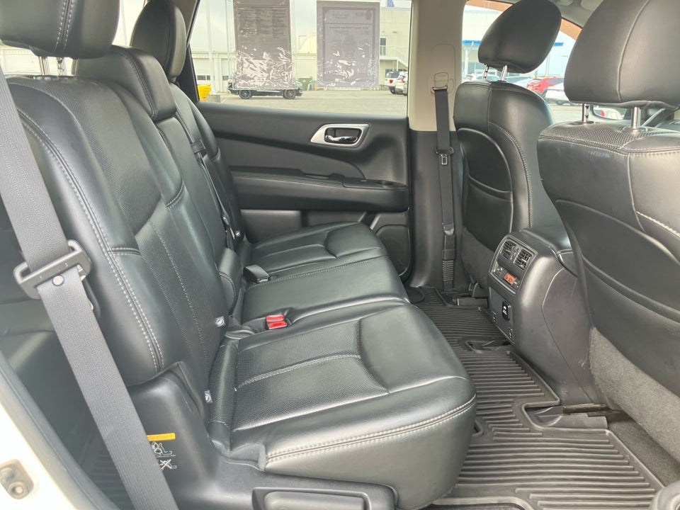 2016 Nissan Pathfinder Platinum