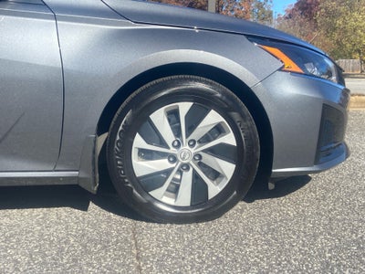 2025 Nissan Altima S FWD