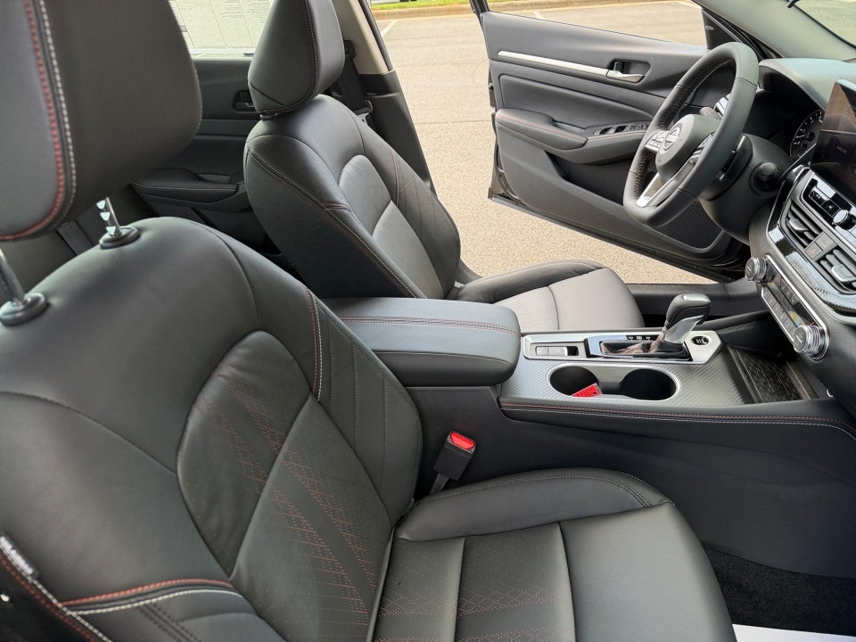 2026 Nissan Altima SR FWD