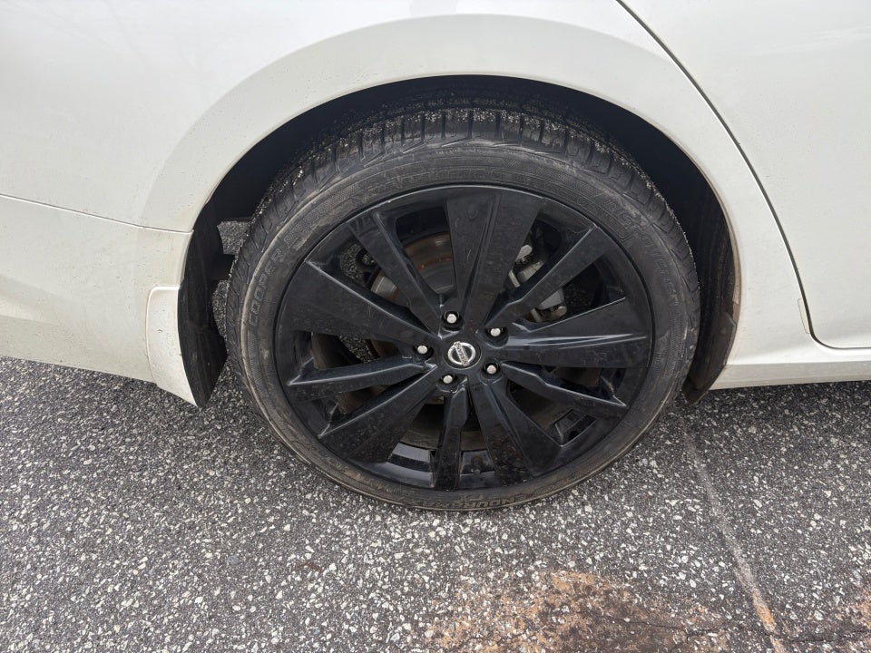 2022 Nissan Altima SR FWD