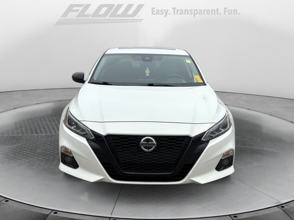 2022 Nissan Altima SR FWD