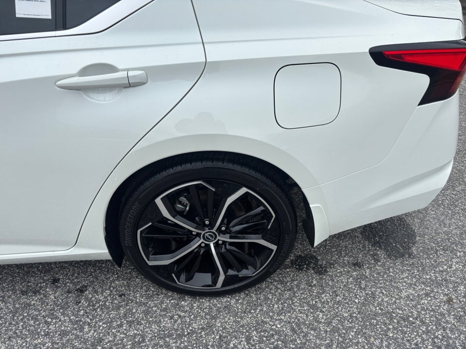 2025 Nissan Altima SR FWD