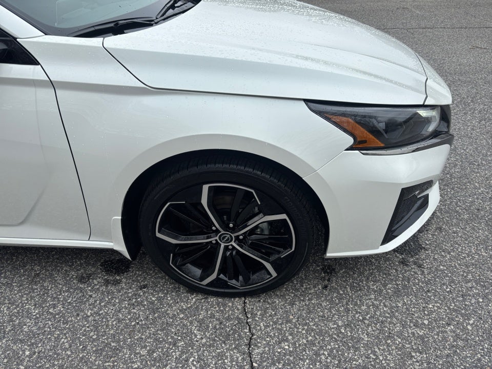 2025 Nissan Altima SR FWD