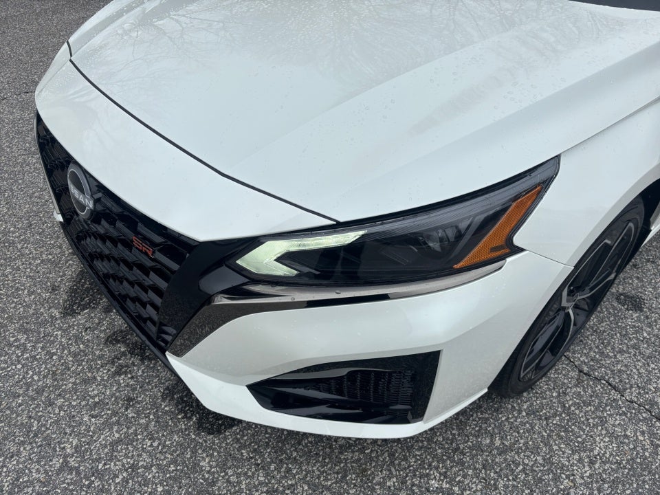 2025 Nissan Altima SR FWD