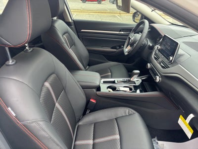 2025 Nissan Altima SR FWD