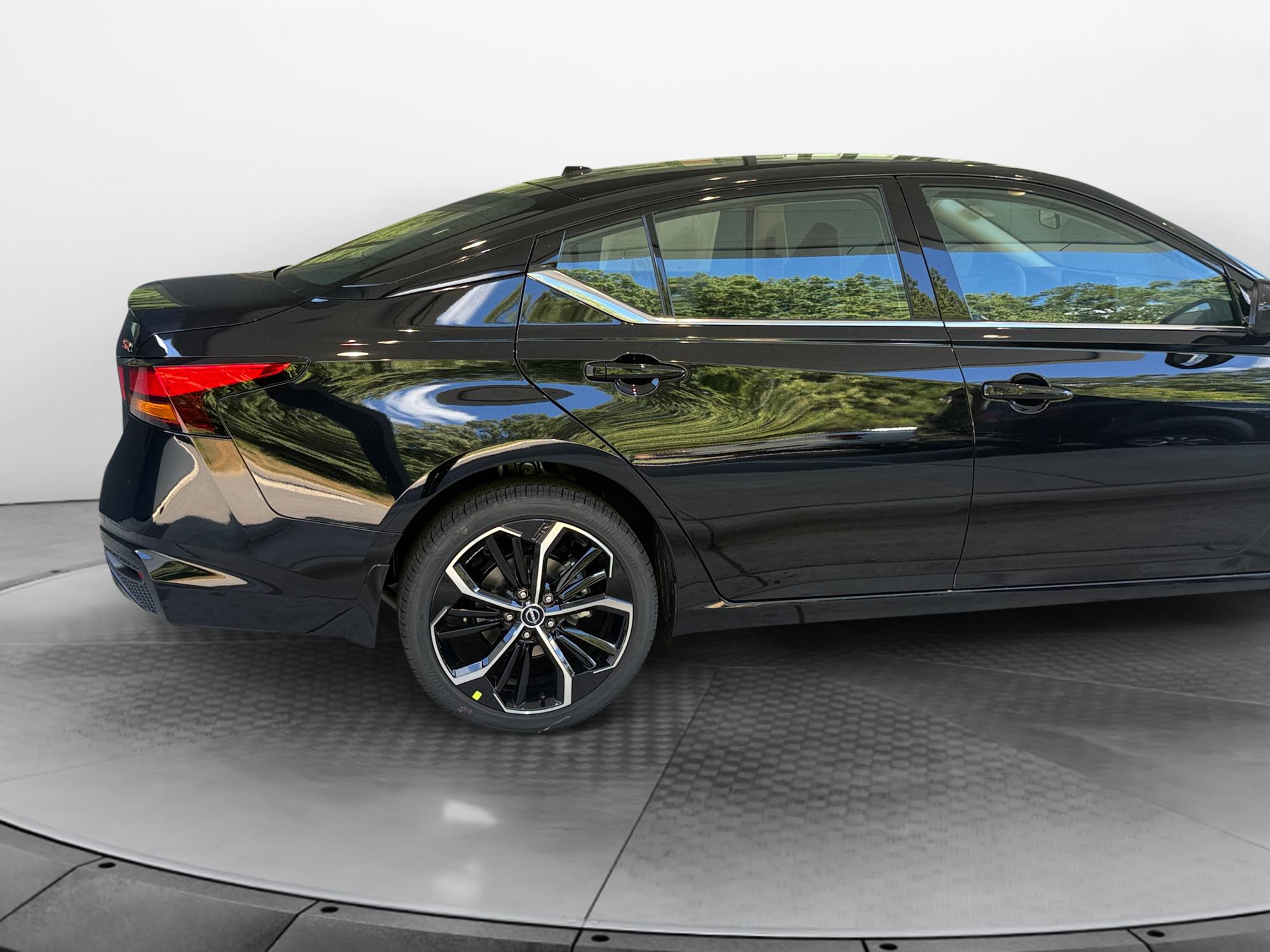 2026 Nissan Altima SR