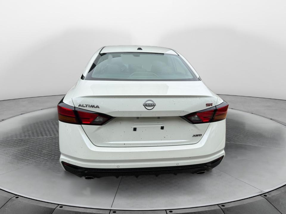 2026 Nissan Altima SR