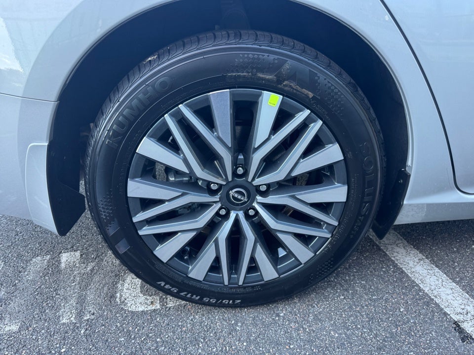 2025 Nissan Altima SV FWD