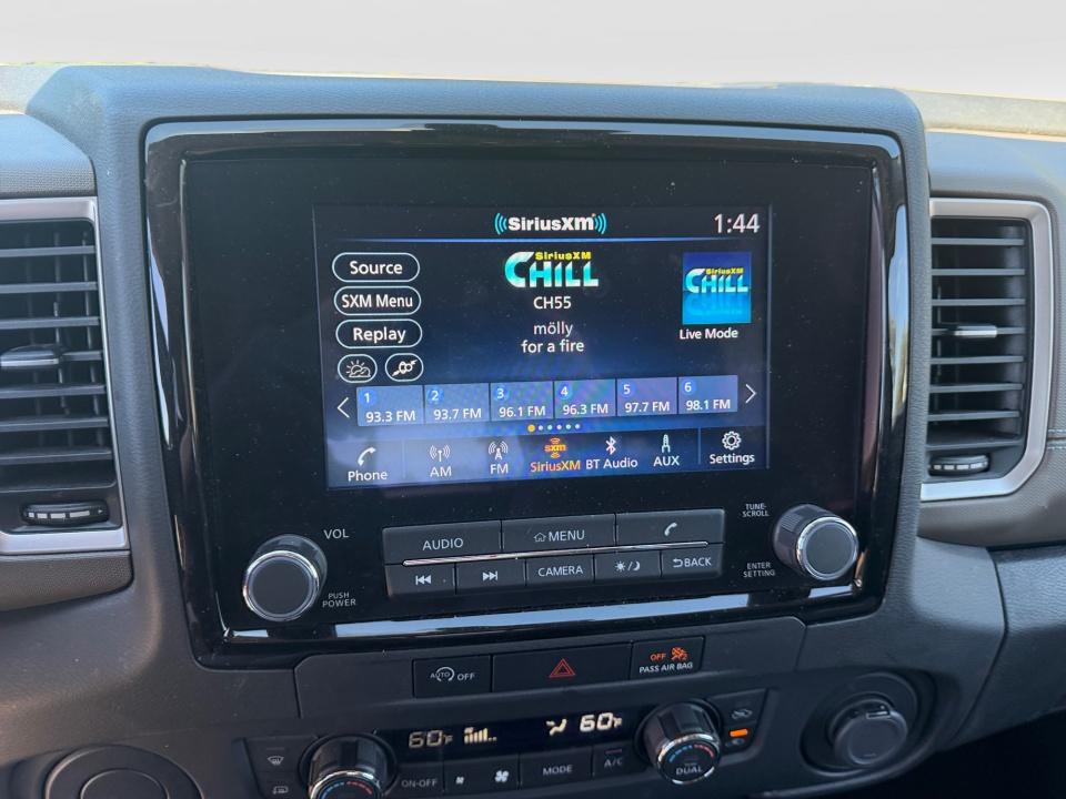 2024 Nissan Frontier SV