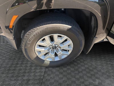 2024 Nissan Frontier SV