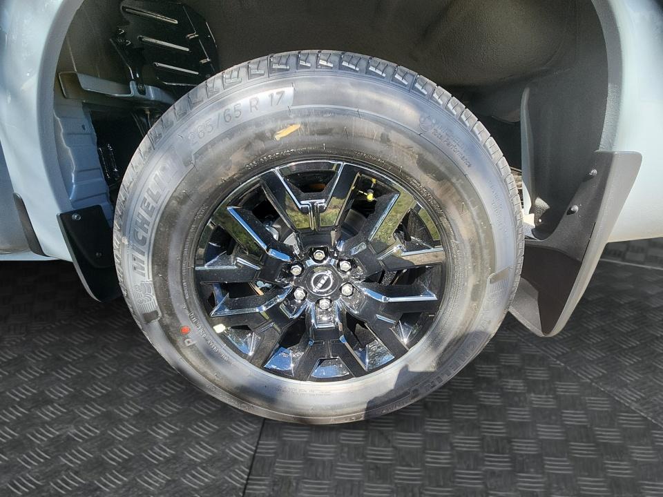 2027 Nissan Frontier SV