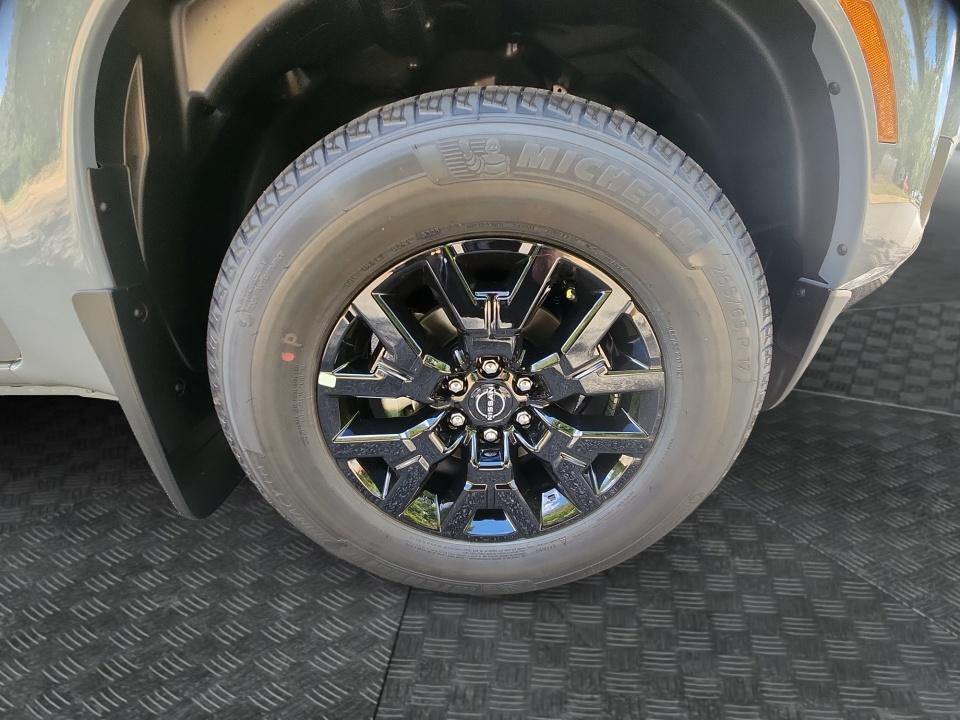 2027 Nissan Frontier SV