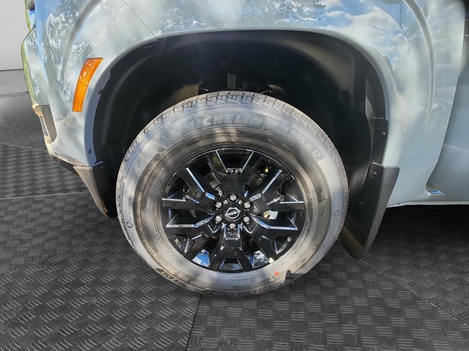 2027 Nissan Frontier SV