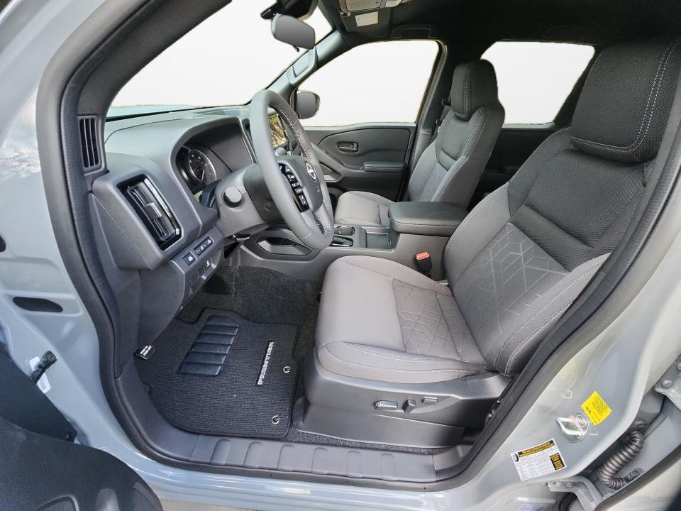 2027 Nissan Frontier SV