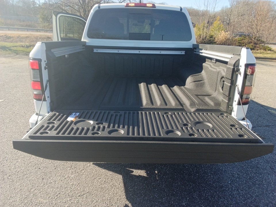 2026 Nissan Frontier Crew Cab SV 4x2